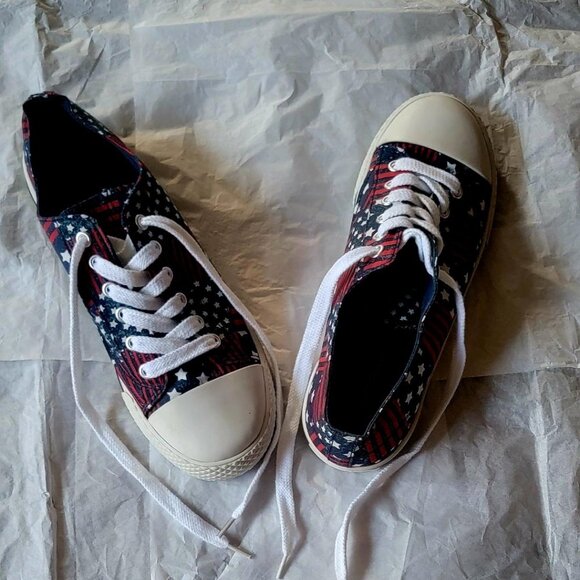 NEVER WORN - AIRWALK TENNIS SHOES - SIZE 8 - Picture 2 of 5